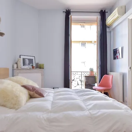 Spacious 1-br 6 Min Walk To Beaches Cannes