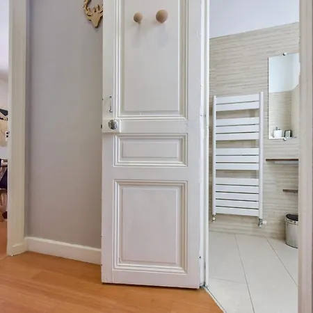 Apartament Spacious 1-br 6 Min Walk To Beaches