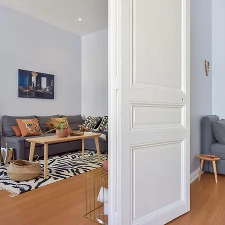Lejlighed Spacious 1-br 6 Min Walk To Beaches Cannes